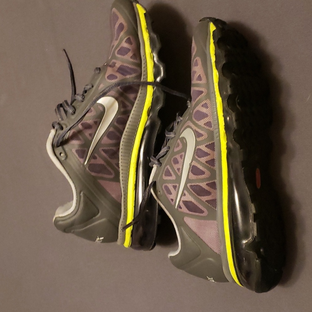 Nike Air Max, size 4.5 youth, gray